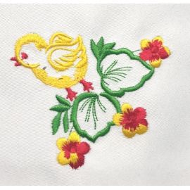 Serweta haftowana - Kurczaczek z kwiatkami 37x37 cm