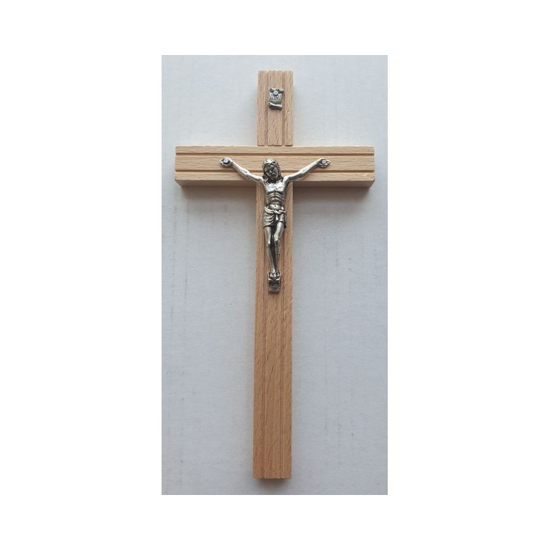 Krzyż drewniany wiszący, frezowany 20,5 cm