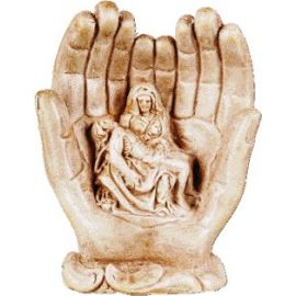 Pieta w dłoniach 14 cm.