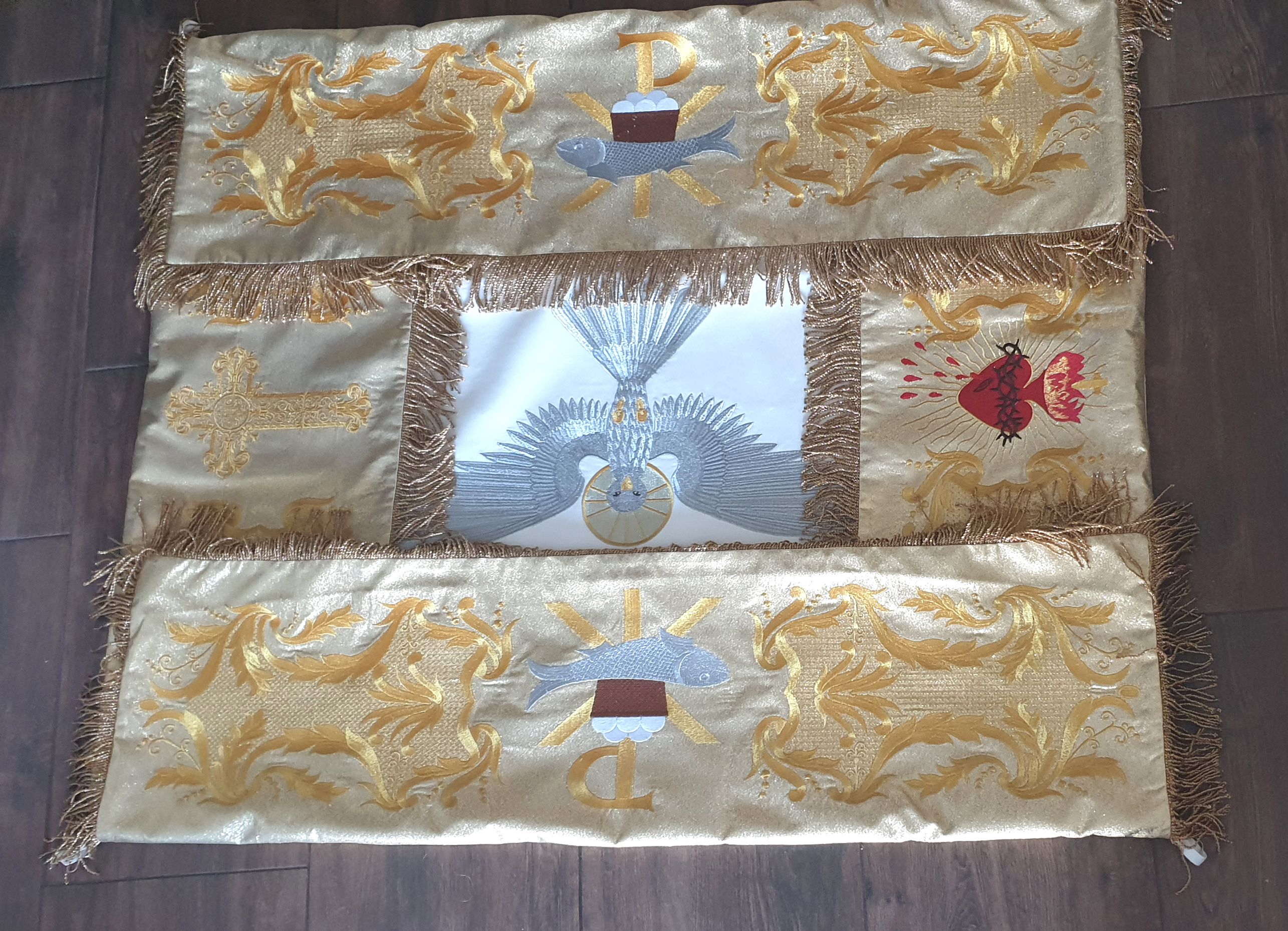 Baldachim  haftowany na 4 drzewce (T) - Baldachimy haftowane - Nowość