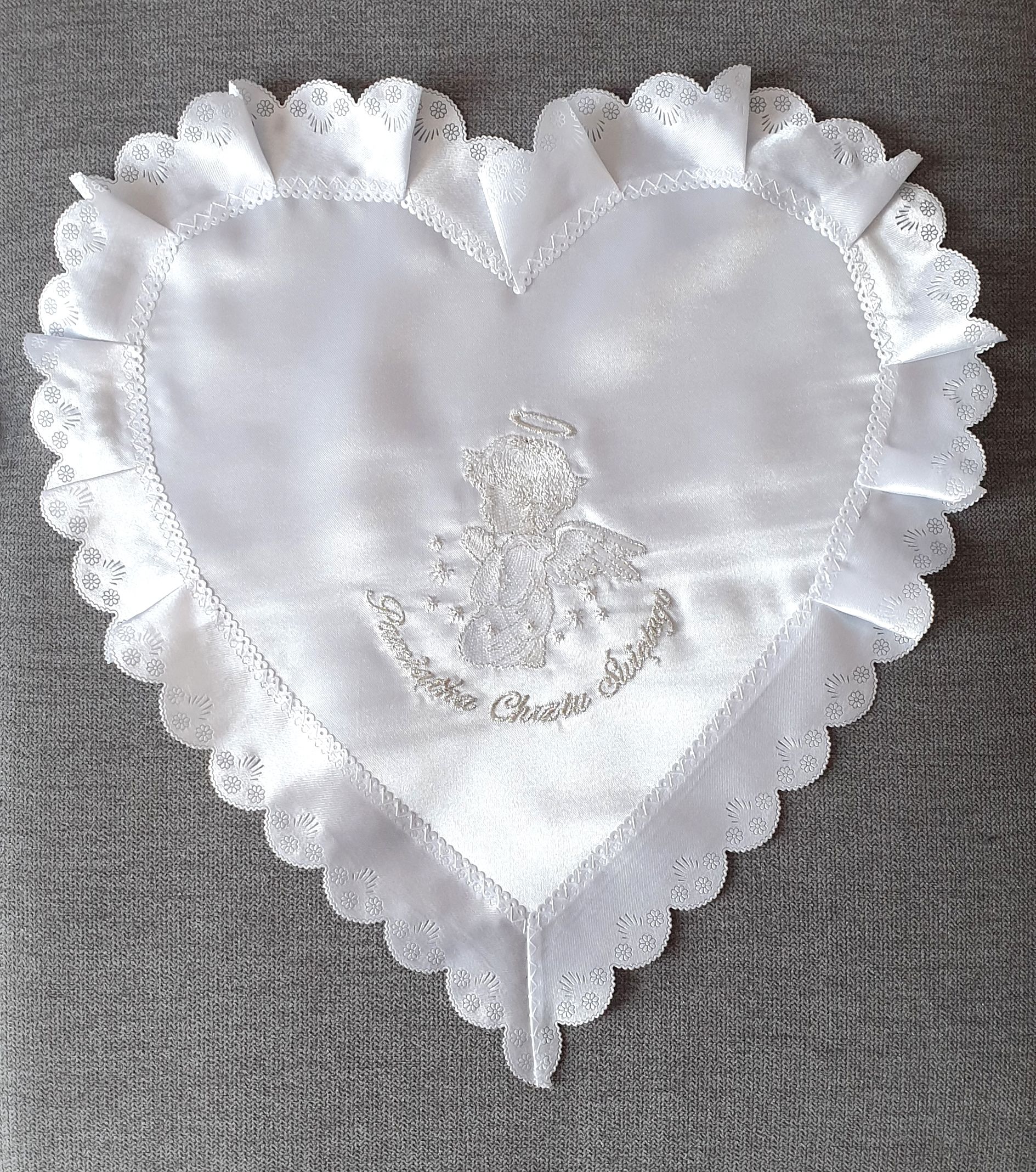 Szatka do chrztu haftowana (5) - Szatki haftowane do chrztu - Nowość