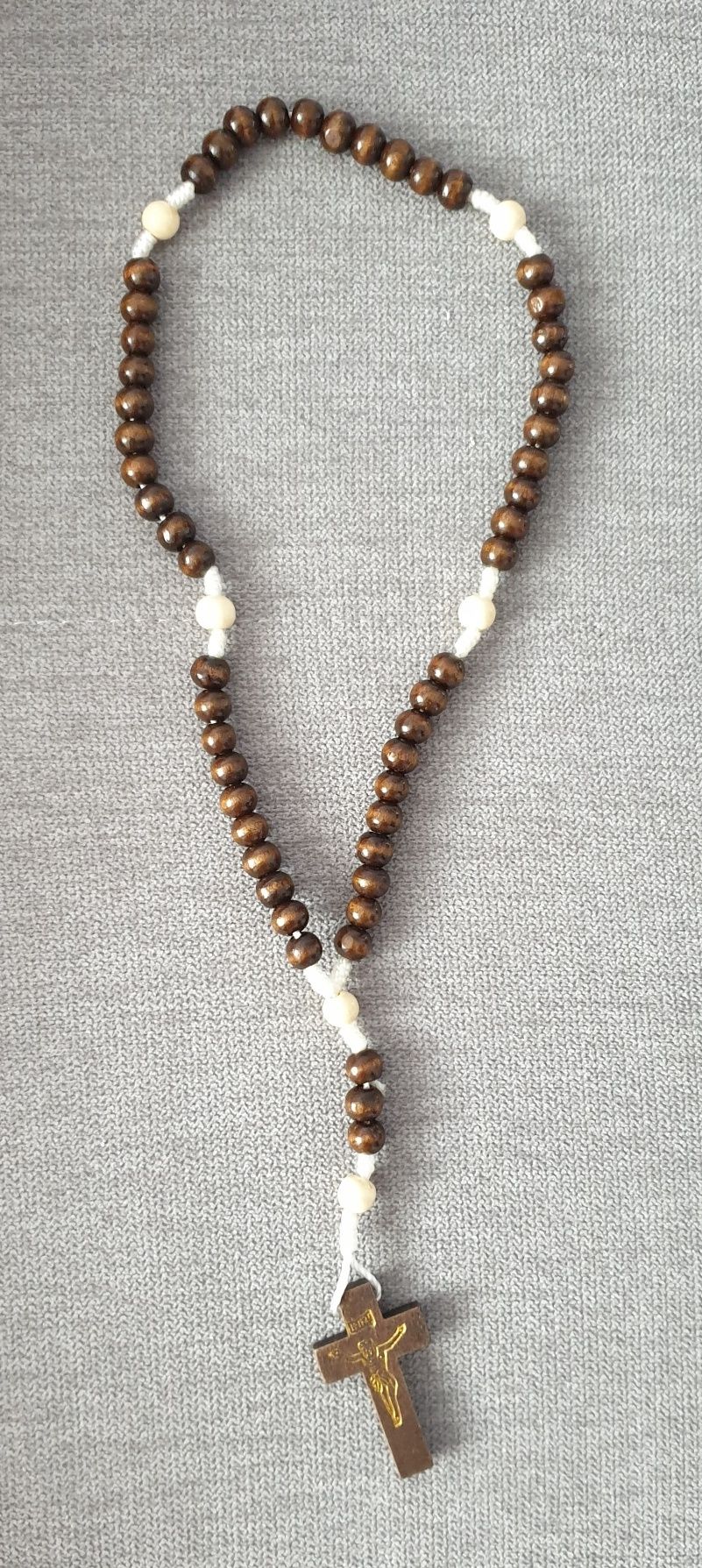 Różaniec drewniany brązowy (1) - RÓŻAŃCE, KORONKI, TAJEMNICE RÓŻAŃCOWE