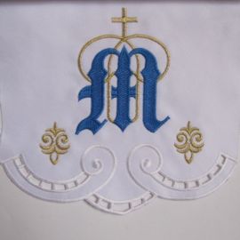 Obrus Maryjny haftowany (83) - OBRUSY OŁTARZOWE