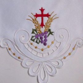 Obrus ołtarzowy haftowany - wzór eucharystyczny (91) - OBRUSY OŁTARZOWE