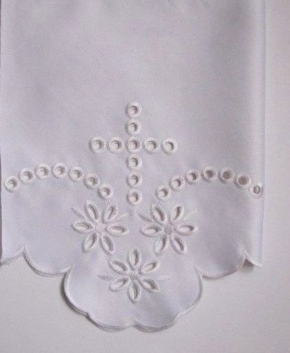 Obrus ołtarzowy haftowany - wzór eucharystyczny (110) - OBRUSY OŁTARZOWE - Nowość