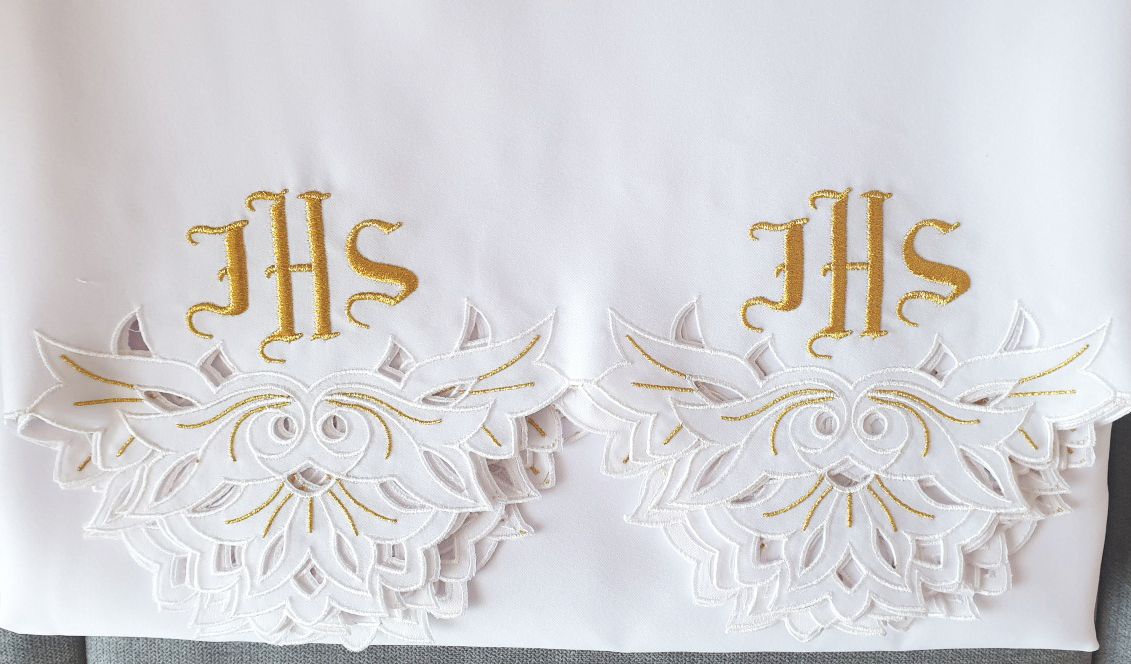 Obrus ołtarzowy haftowany - wzór eucharystyczny (151) - OBRUSY OŁTARZOWE - zdjęcie 3 - Obrus ołtarzowy haftowany - wzór eucharystyczny (151)