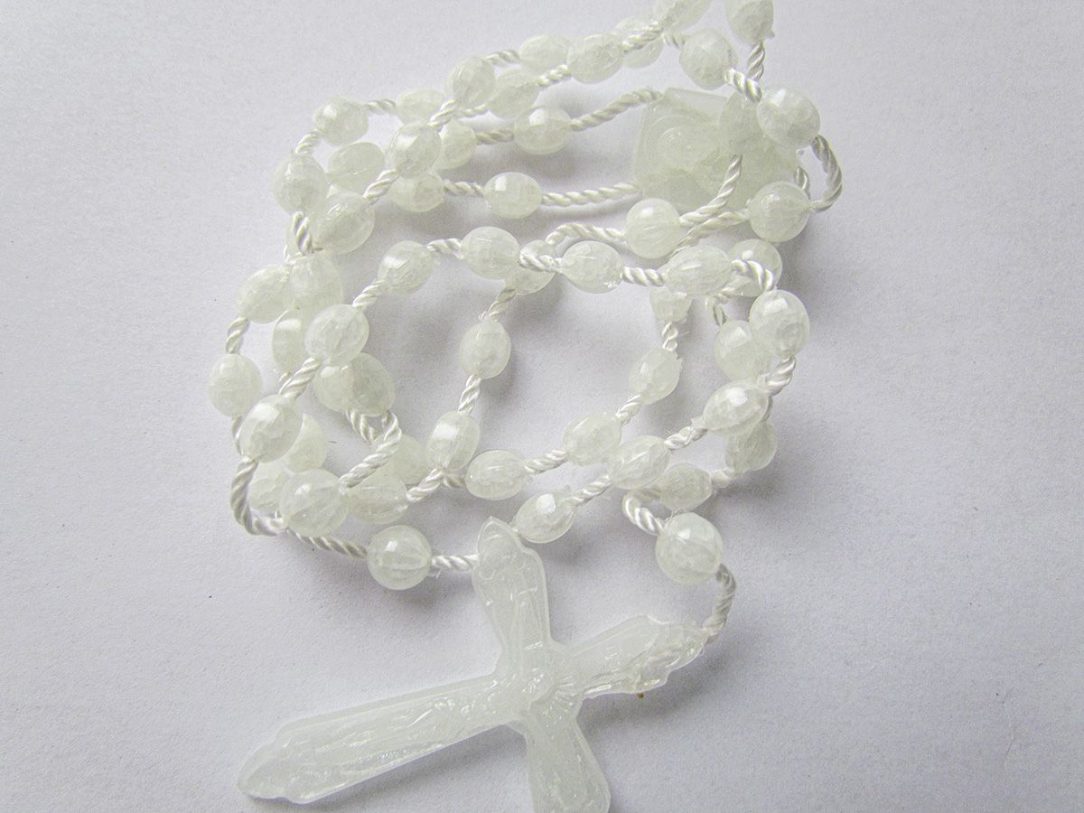 Różaniec plastikowy model fosfor - RÓŻAŃCE, KORONKI, TAJEMNICE RÓŻAŃCOWE