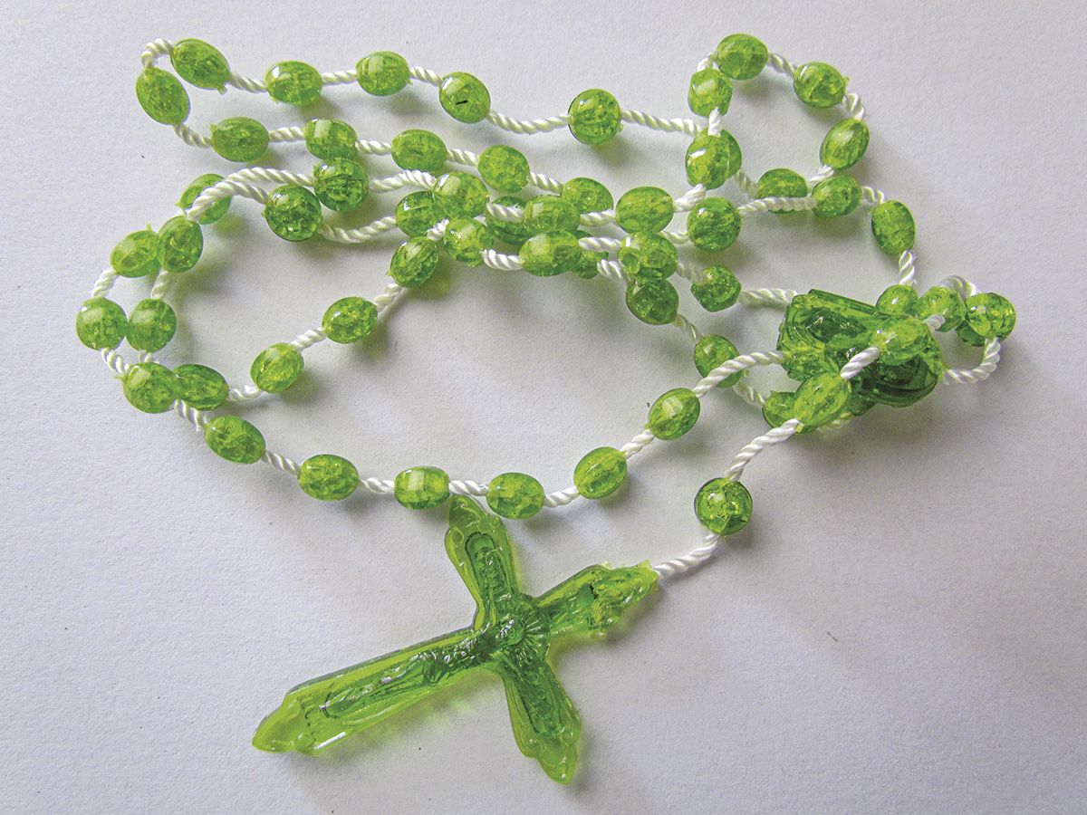 Różaniec plastikowy model peridot - RÓŻAŃCE, KORONKI, TAJEMNICE RÓŻAŃCOWE