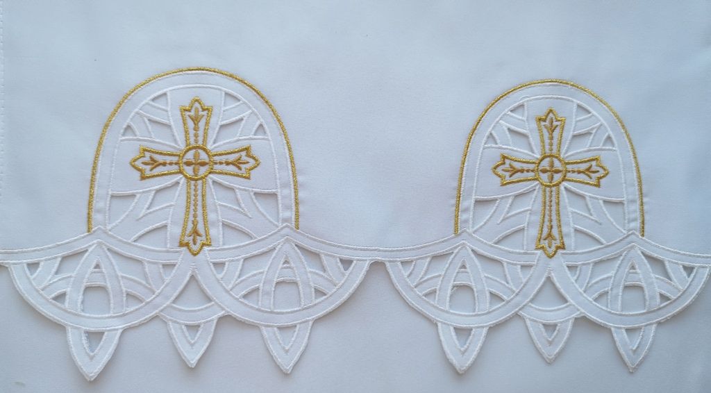 Obrus ołtarzowy haftowany - wzór eucharystyczny (181) - OBRUSY OŁTARZOWE - Nowość