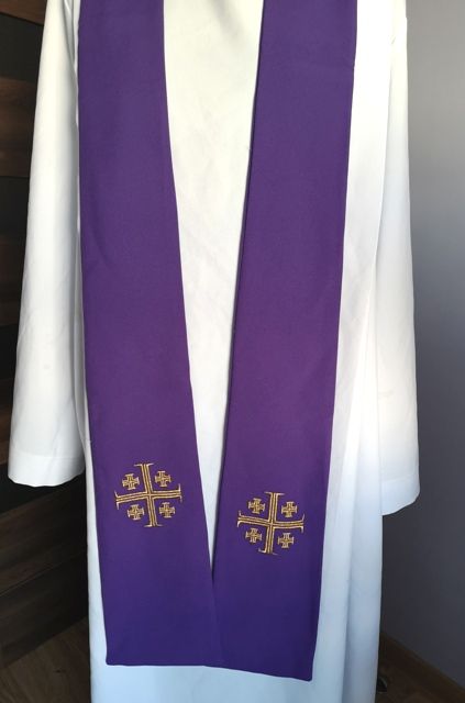 Stuła fioletowa Krzyż Jerozolimski do koncelebry - KONCELEBRA - zdjęcie 2 - Stuła fioletowa Krzyż Jerozolimski do koncelebry
