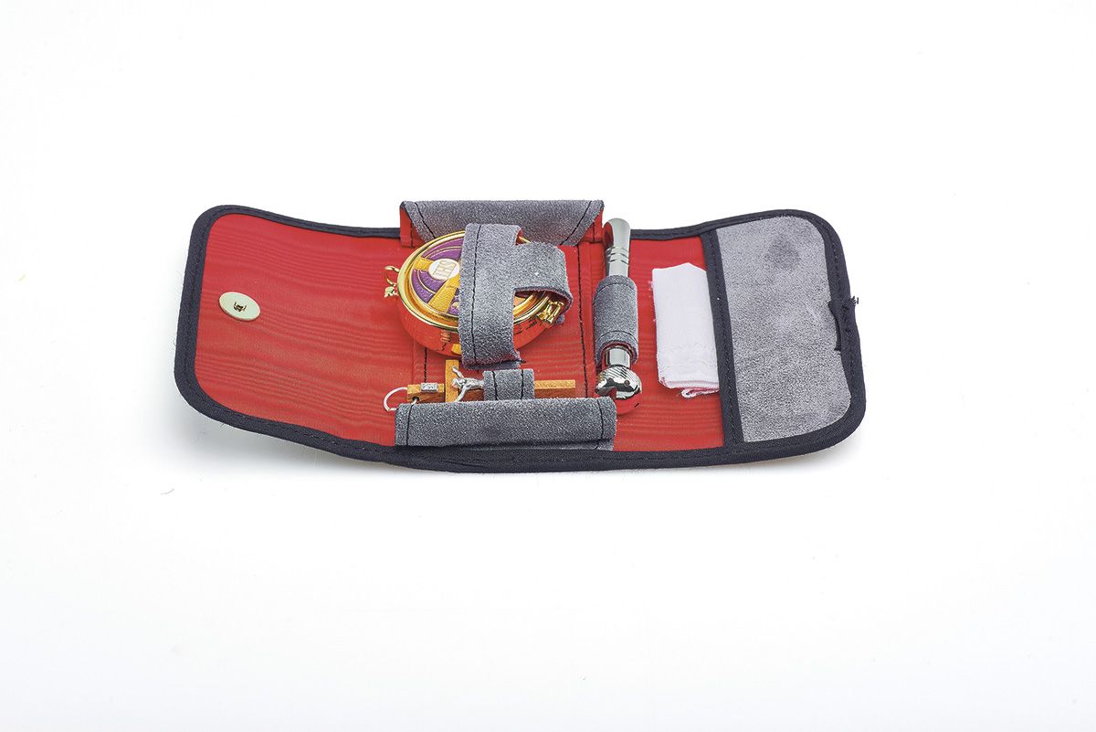 Bursa z wyposażeniem liturgicznym (17) - BURSY, ZESTAWY DO CHORYCH - Nowość