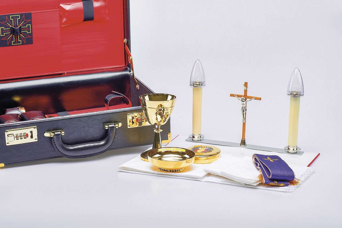 Komplet podróżny dla kapłana - walizka celebransa (10) - ZESTAWY TURYSTYCZNE, MAŁY KSIĄDZ - Nowość