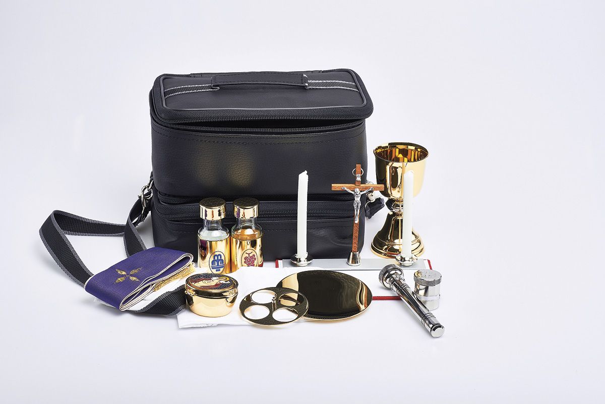 Komplet podróżny dla kapłana - walizka celebransa (19) - ZESTAWY TURYSTYCZNE, MAŁY KSIĄDZ - Nowość