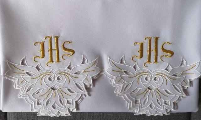 Obrus ołtarzowy haftowany - wzór eucharystyczny (151) - OBRUSY OŁTARZOWE - Nowość