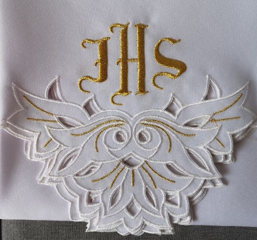 Obrus ołtarzowy haftowany - wzór eucharystyczny (151) - OBRUSY OŁTARZOWE - zdjęcie 2 - Obrus ołtarzowy haftowany - wzór eucharystyczny (151)