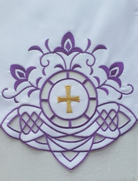 Obrus ołtarzowy haftowany - wzór eucharystyczny (200) - OBRUSY OŁTARZOWE - zdjęcie 2 - Obrus ołtarzowy haftowany - wzór eucharystyczny (200)