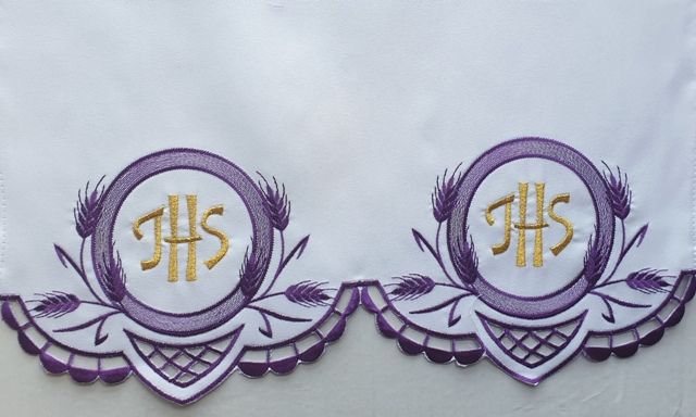 Obrus ołtarzowy haftowany - wzór eucharystyczny (203) - OBRUSY OŁTARZOWE - Nowość