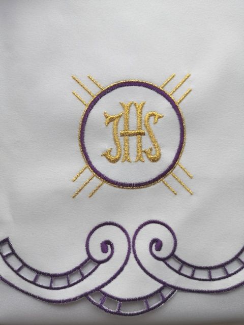 Obrus ołtarzowy haftowany - wzór eucharystyczny (209) - OBRUSY OŁTARZOWE - zdjęcie 2 - Obrus ołtarzowy haftowany - wzór eucharystyczny (209)