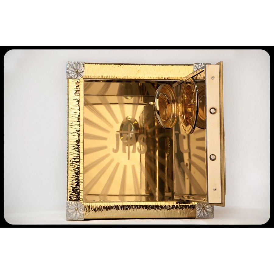 Tabernakulum mosiężne Baranek + kłos z wystawieniem Najświętszego Sakramentu  (41) - TABERNAKULA - zdjęcie 3 - Tabernakulum mosiężne Baranek + kłos z wystawieniem Najświętszego Sakramentu  (41)