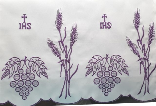 Obrus ołtarzowy haftowany - wzór eucharystyczny (216) - OBRUSY OŁTARZOWE - zdjęcie 3 - Obrus ołtarzowy haftowany - wzór eucharystyczny (216)