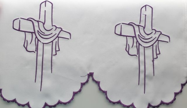 Obrus ołtarzowy haftowany - wzór eucharystyczny (217) - OBRUSY OŁTARZOWE - Nowość