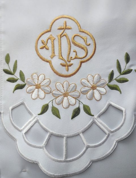 Obrus ołtarzowy haftowany - wzór eucharystyczny (143) - OBRUSY OŁTARZOWE - zdjęcie 2 - Obrus ołtarzowy haftowany - wzór eucharystyczny (143)