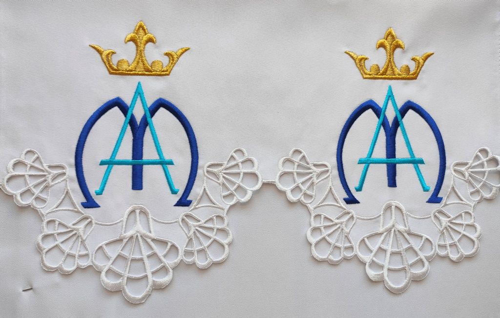 Obrus ołtarzowy haftowany - wzór Maryjny (98) - OBRUSY OŁTARZOWE - Nowość