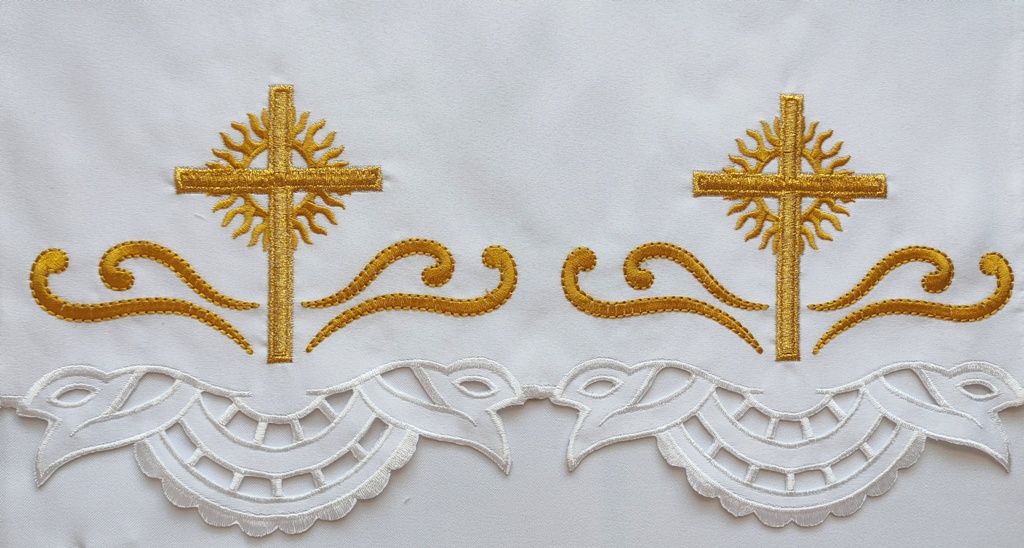 Obrus ołtarzowy haftowany - wzór eucharystyczny (116) - OBRUSY OŁTARZOWE - Nowość