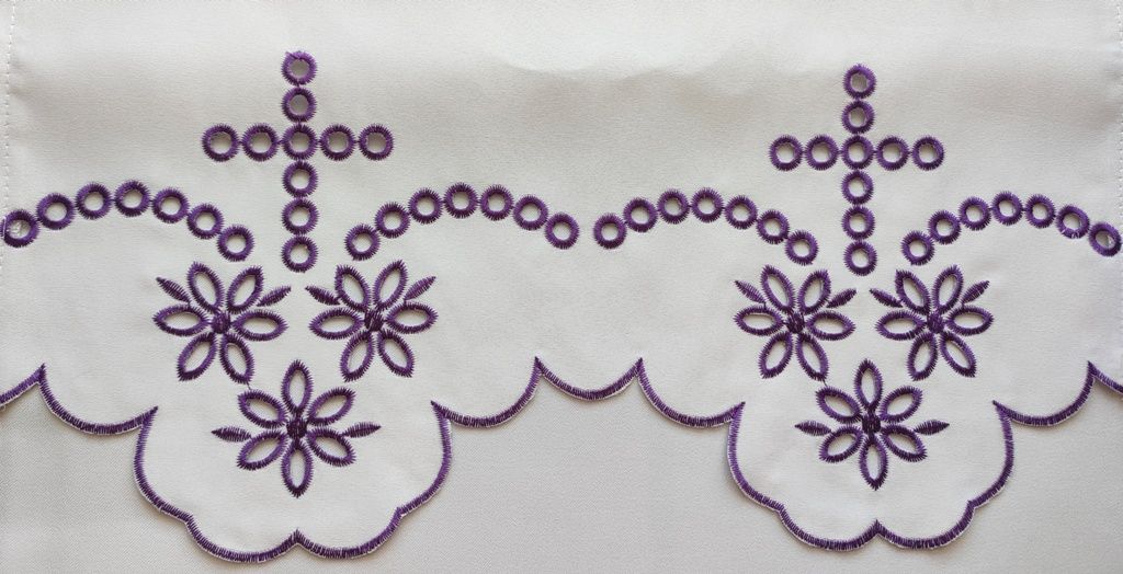 Obrus ołtarzowy haftowany - wzór eucharystyczny (223) - OBRUSY OŁTARZOWE - Nowość