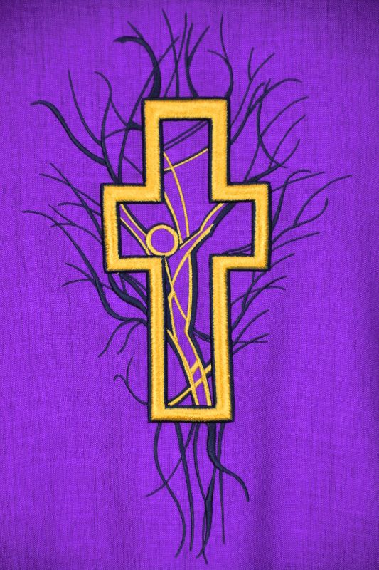 Ornat haftowany fioletowy  - krzyż (10) - Ornaty z Jezusem - zdjęcie 2 - Ornat haftowany fioletowy  - krzyż (10)