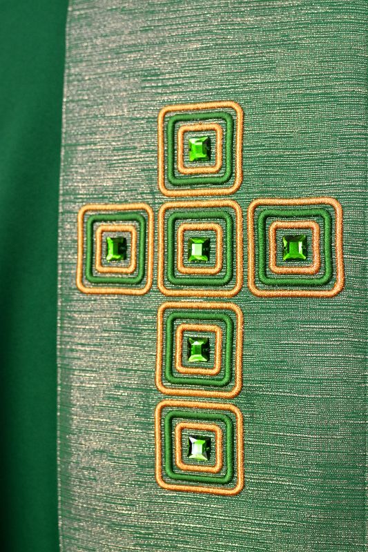 Ornat haftowany zielony - ozdobne kamienie (11) - Ornaty zielone - zdjęcie 2 - Ornat haftowany zielony - ozdobne kamienie (11)