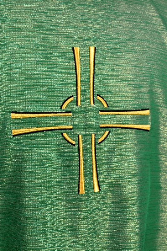 Ornat zielony haftowany - krzyż (18) - Ornaty zielone - zdjęcie 2 - Ornat zielony haftowany - krzyż (18)
