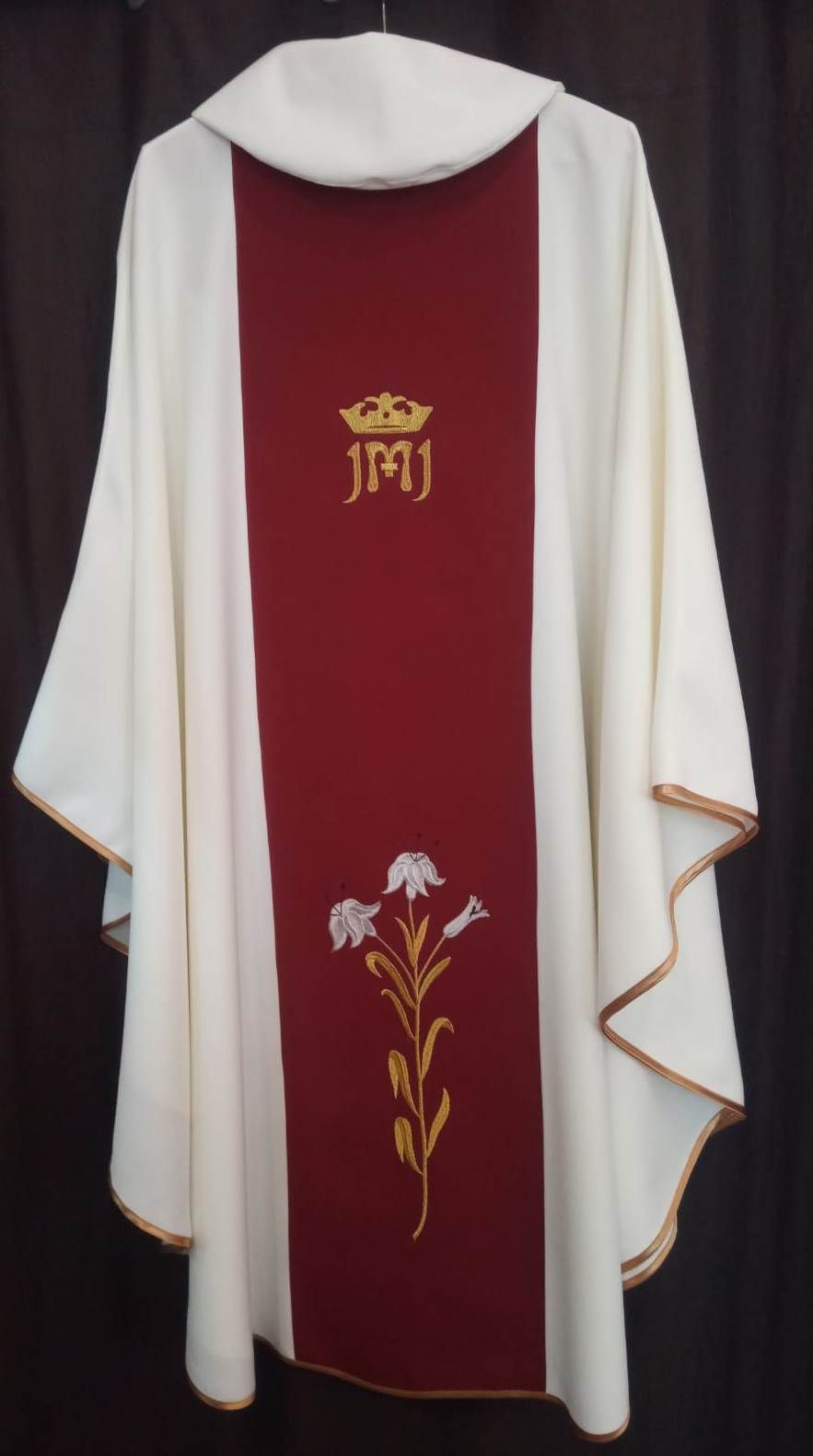 Ornat haftowany - Święty Józef Kaliski - Ornaty z wizerunkiem świętych - zdjęcie 2 - Ornat haftowany - Święty Józef Kaliski