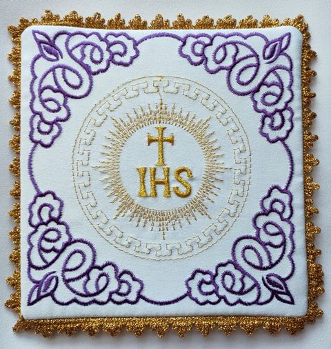 Palka haftowana biała, fiolet IHS (5) - kolor ecru - Nowość