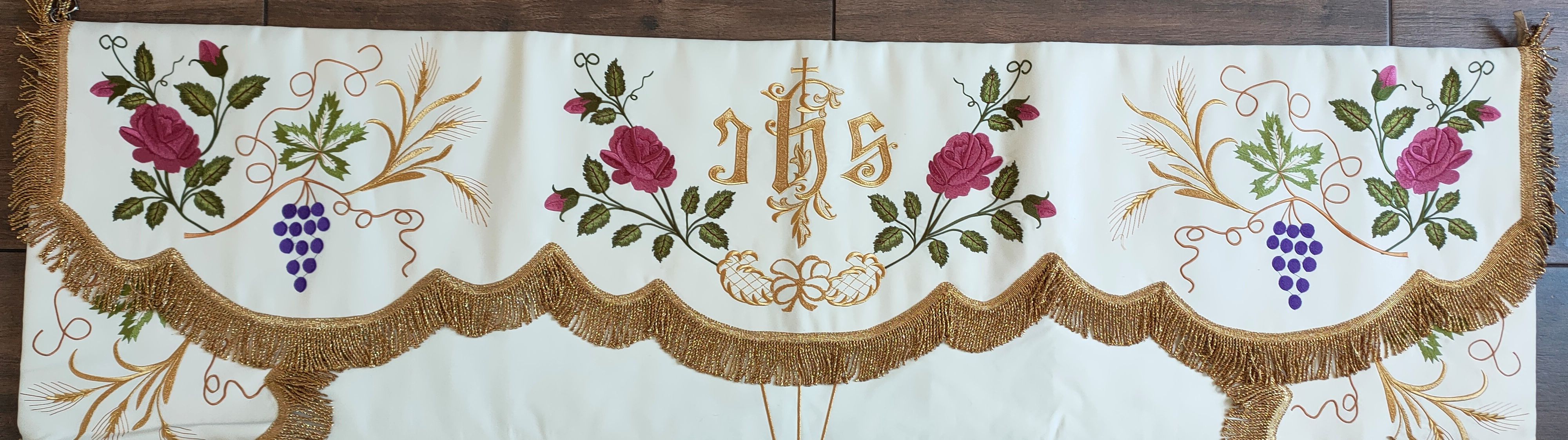 Baldachim bogato haftowany (Z) - Baldachimy haftowane - zdjęcie 2 - Baldachim bogato haftowany (Z)