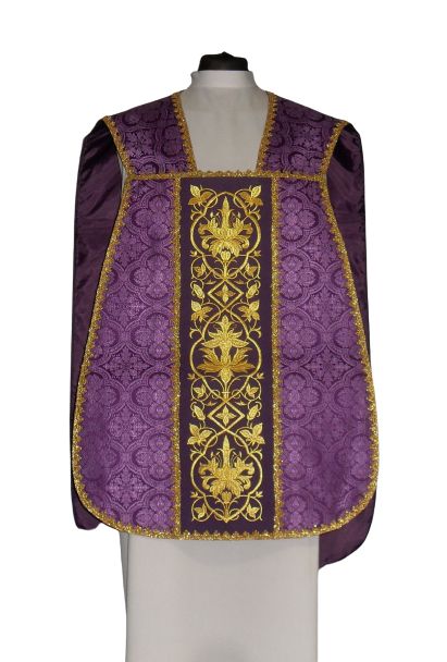 Ornat rzymski fioletowy, rozeta IHS  (57) - Ornaty rzymskie - zdjęcie 2 - Ornat rzymski fioletowy, rozeta IHS  (57)