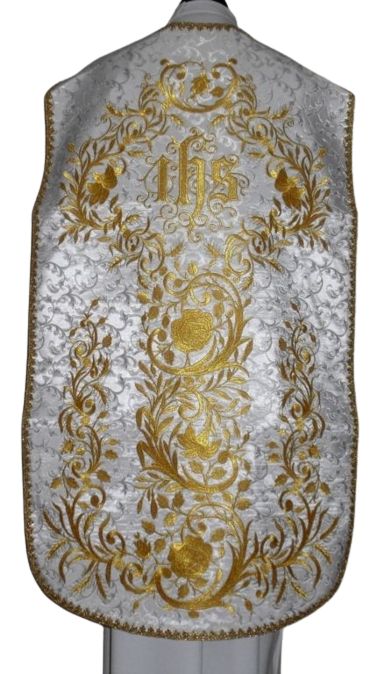 Ornat rzymski biały haftowany IHS (70) - Ornaty rzymskie - Nowość