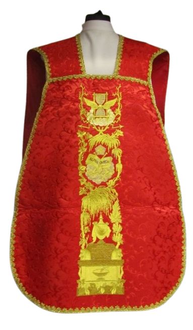 Ornat rzymski haftowany czerwony, Alfa i Omega (64) - Ornaty rzymskie - zdjęcie 2 - Ornat rzymski haftowany czerwony, Alfa i Omega (64)