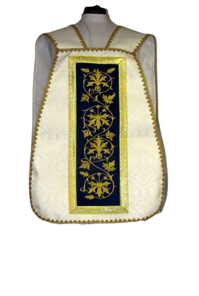 Ornat rzymski haftowany Matka Boża Fatimska - Ornaty Maryjne - zdjęcie 2 - Ornat rzymski haftowany Matka Boża Fatimska