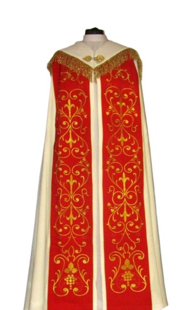 Kapa haftowana kremowo - czerwona - ornament (4) - KAPY LITURGICZNE - Nowość