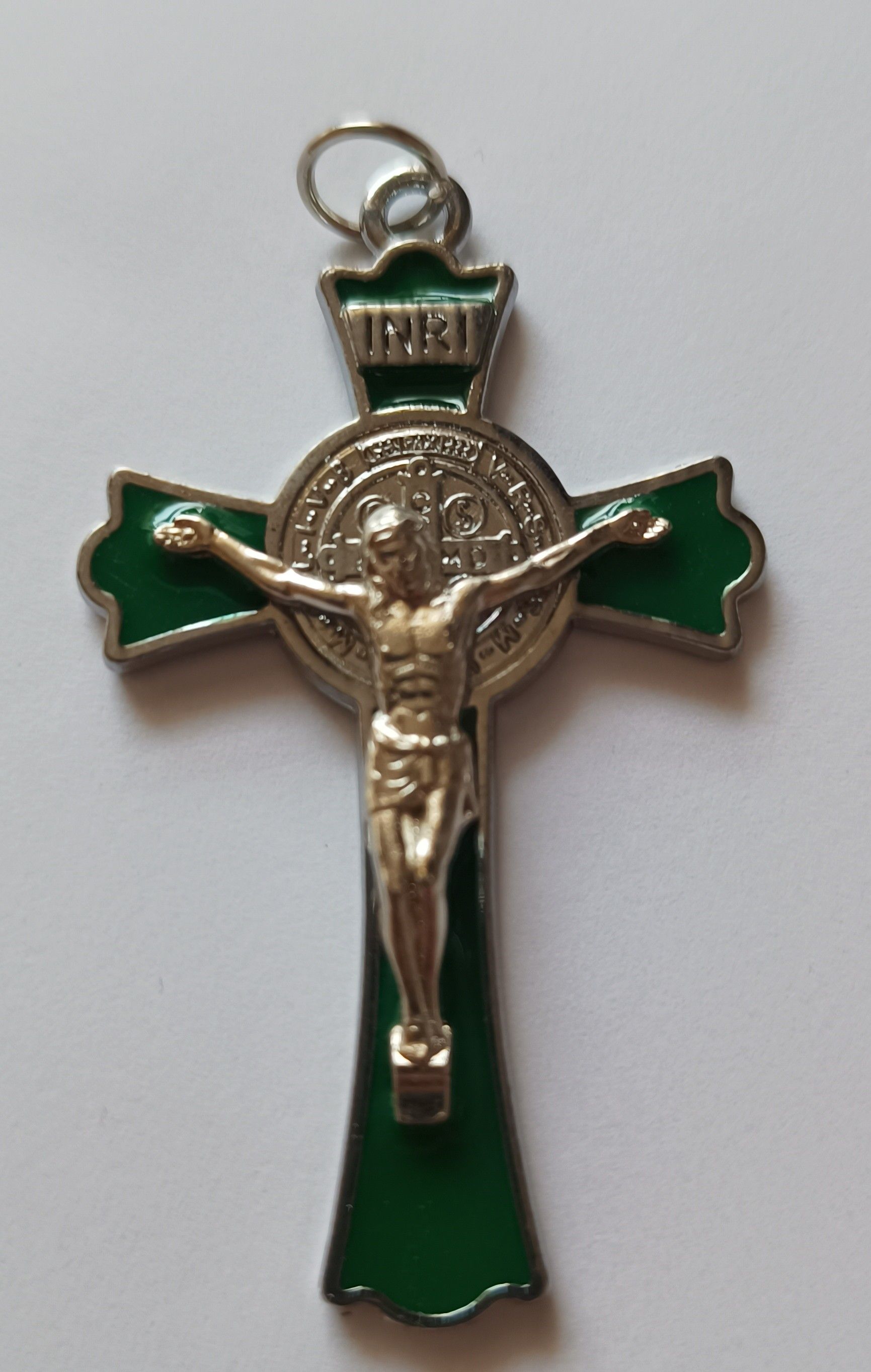Krzyżyk św. Benedykt - zielony 6x3,5 cm - KRZYŻE, KRZYŻYKI - Nowość