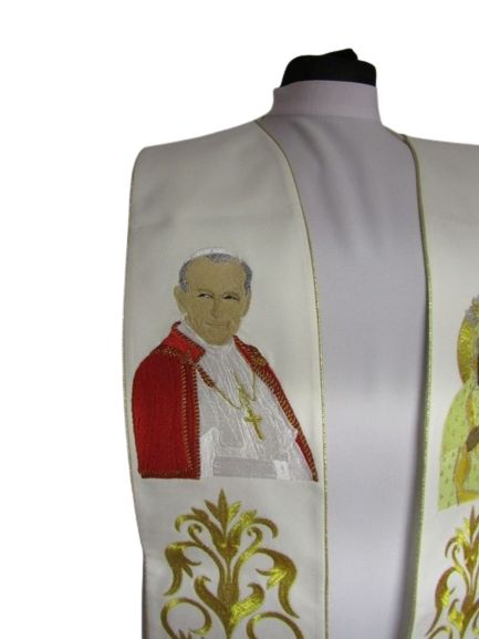 Stuła haftowana Jan Paweł II i Matka Boża Częstochowska - Z POSTACIAMI - zdjęcie 2 - Stuła haftowana Jan Paweł II i Matka Boża Częstochowska