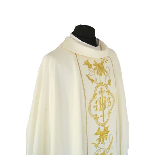 Ornat gotycki ecru haftowany - tkanina gładka (46) - Ornaty białe/ ecru - zdjęcie 2 - Ornat gotycki ecru haftowany - tkanina gładka (46)