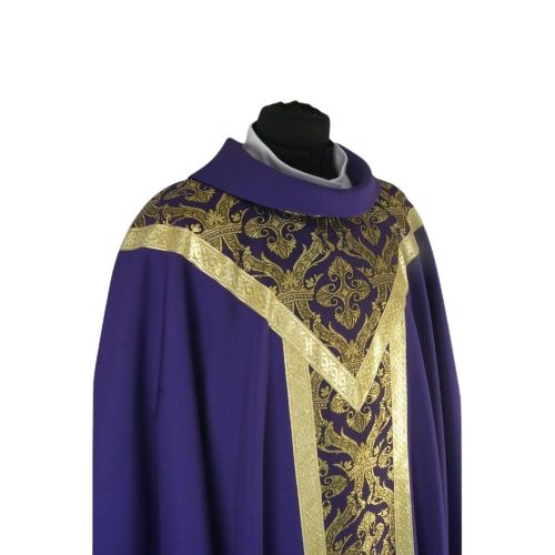Ornat semi gotycki fioletowy - tkanina gładka (60) - ORNATY - zdjęcie 2 - Ornat semi gotycki fioletowy - tkanina gładka (60)