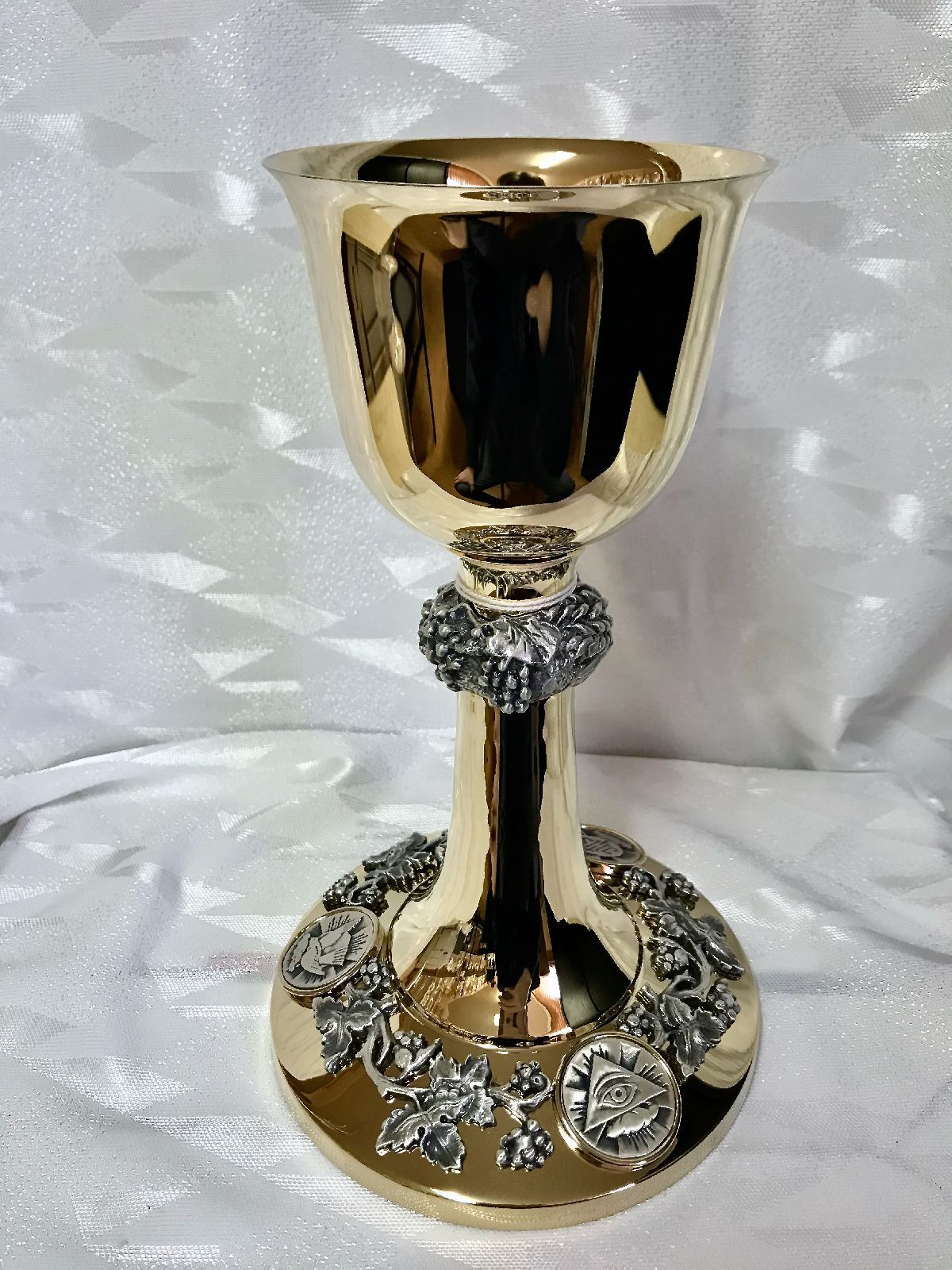 Kielich mszalny, medaliony 3 postacie - 23 cm (5D) - KIELICHY MSZALNE - Nowość