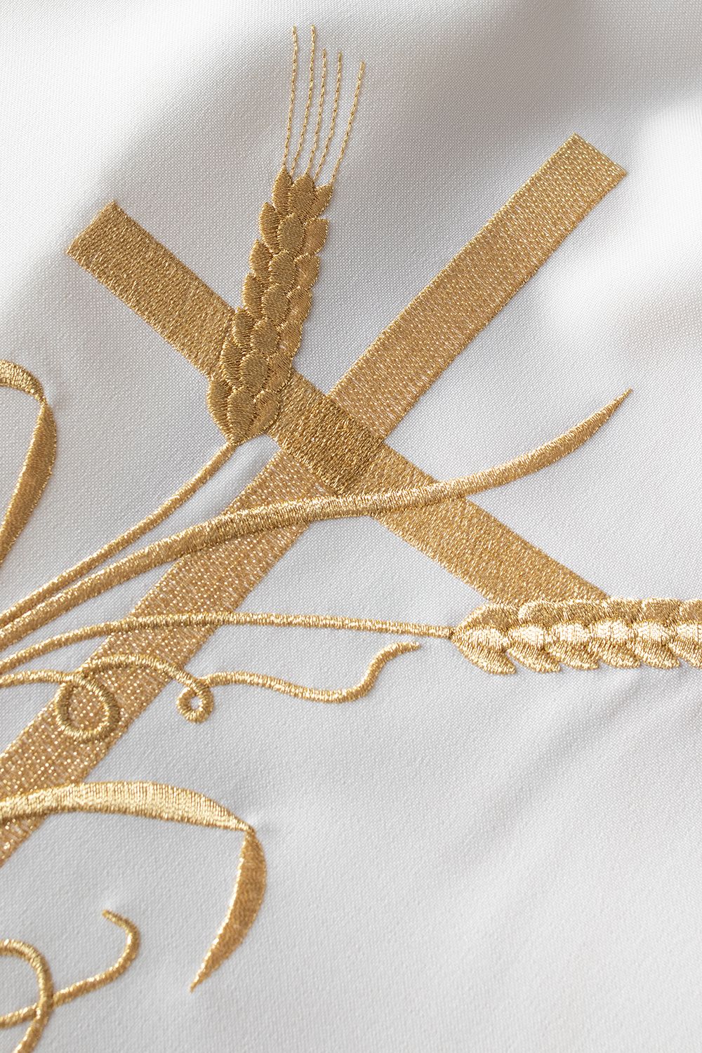 Ornat haftowany z ozdobnym haftem - ecru (H9) - Ornaty białe/ ecru - zdjęcie 5 - Ornat haftowany z ozdobnym haftem - ecru (H9)