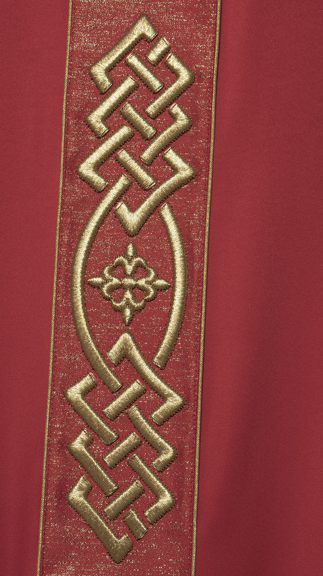 Ornat bogato haftowany - czerwony (H156) - Ornaty czerwone - zdjęcie 3 - Ornat bogato haftowany - czerwony (H156)