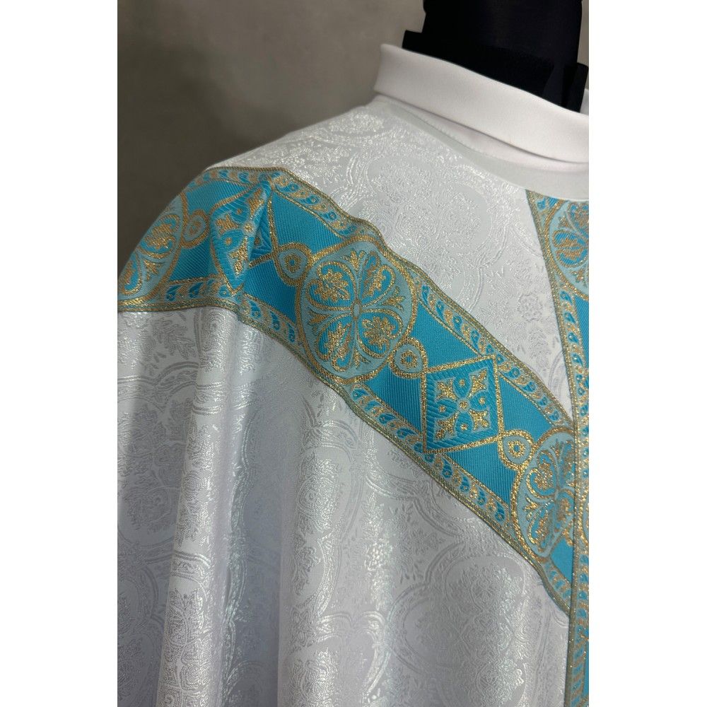 Ornat semi gotycki motyw maryjny - (2K) - Ornaty Maryjne - zdjęcie 2 - Ornat semi gotycki motyw maryjny - (2K)