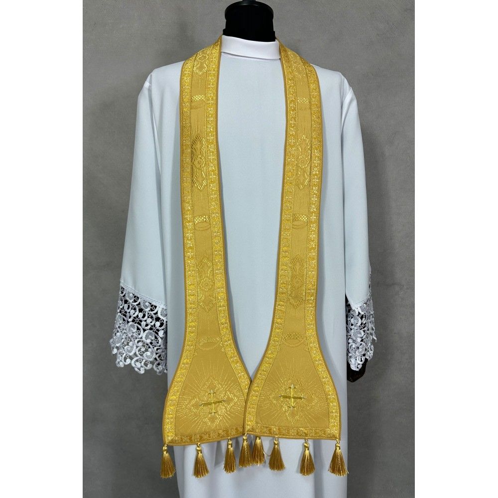 Ornat rzymski haftowany Matka Boża z dzieciątkiem - bursa, welon, stuła (1K) - Ornaty rzymskie - zdjęcie 4 - Ornat rzymski haftowany Matka Boża z dzieciątkiem - bursa, welon, stuła (1K)