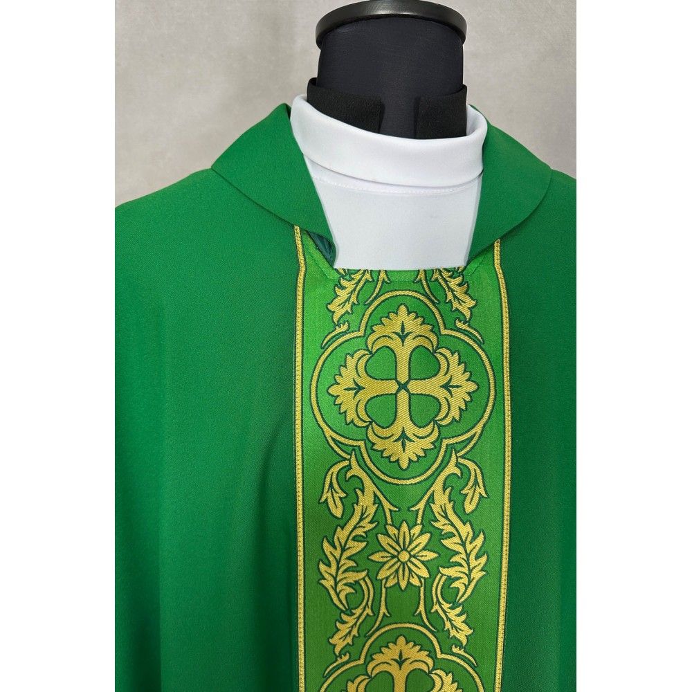 Ornat gotycki zielony  z pasami tkanymi (3K) - Ornaty do koncelebry - zdjęcie 2 - Ornat gotycki zielony  z pasami tkanymi (3K)